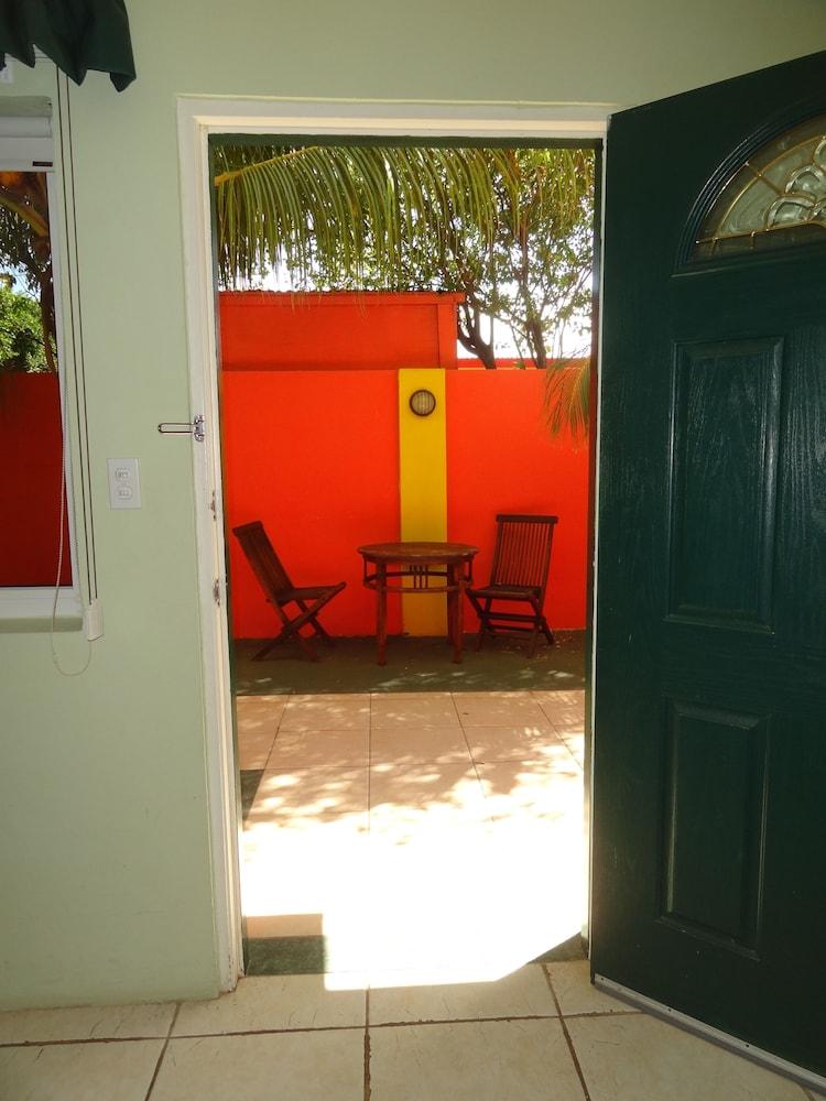 Del Rey Apartments Aruba Eksteriør billede